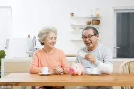 2020年养老金，又涨了！图片