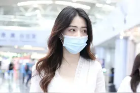 分手后的徐璐才是活出了自我！166的身高只有88斤，好身材羡慕呀图片