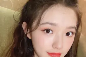 星女郎林允生日晒美照！妆容精致笑容甜美，更有可爱wink图片