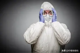一朋友在殡仪馆守灵.......图片