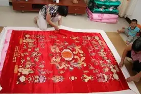 嫁女儿，结婚囍被怎么挑选，囍被有什么讲究？娘家人要知道图片