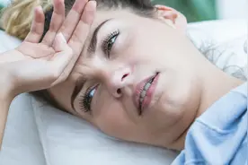造成你头痛到的7个原因！警示身体有了疾病，隐藏着致命的疾病图片