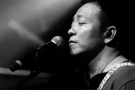 52岁的许巍，变了：曾经爱听许少年，再听人已到中年图片