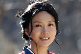 当红女星闫妮，离婚16年，情感现状让人心疼图片