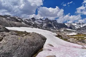 人与人之间恰如狼与狼——托·霍布斯图片