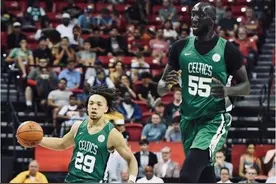 NBA球员的奇葩伤病，法尔因太高头撞横梁，有人睡觉都受伤图片
