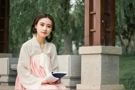 故事：本想撮合王爷世子和丞相千金，他怎把聘礼直接下到我家了图片