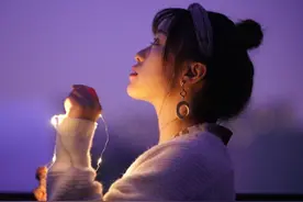 “假正经”的女人，有哪几个特征？2个男人说出了真实感受图片