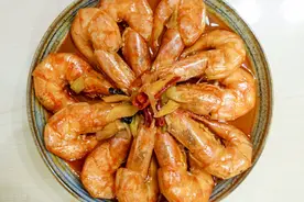 煮大虾时，别直接下锅，大厨教你正确做法，鲜嫩无腥味图片
