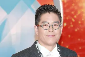 林晓峰结束18年婚姻，发文感谢康子妮成全，同患难后未能共富贵图片