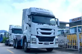 罕见日系重卡：40多万的五十铃GIGΛ，居然还是砂石料定制款图片