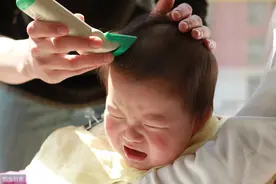 孩子不喜欢理发怎么办？家长应该正确引导，让孩子爱上理发图片
