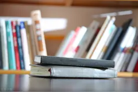 人不死不给批假，桂林某高校辅导员这样对请假学生说图片