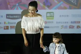 马雅舒的女儿不会自己穿裤子被幼儿园劝退，我们的教育错了吗？图片