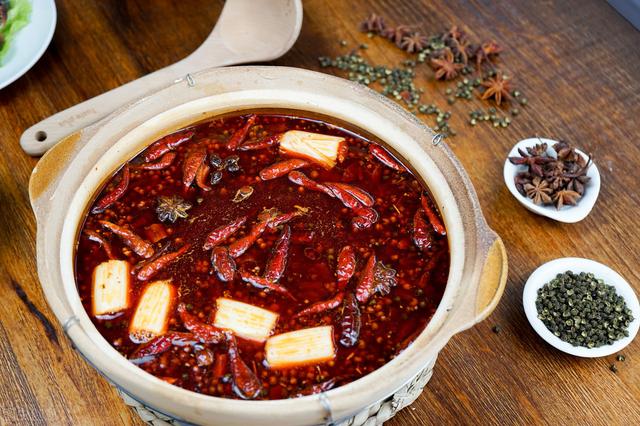 反流性食管炎有什么症状？出现这5点，要高度警惕，
