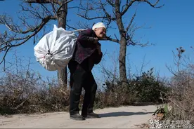 90岁老奶奶，有6个儿女却独居窑洞，问起长寿秘诀她这样说图片