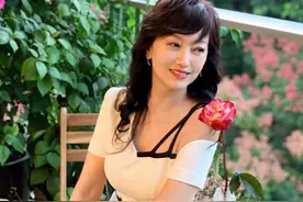 从被误会到零绯闻，赵雅芝两次结婚生三子，被老公道出相处秘诀图片