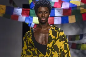 他连续三年蝉联权威模特排行榜年度男模，领跑整个模特行业图片