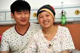 未婚妻被查出癌晚期，他坚持结婚，并承诺：一生只娶她一人图片