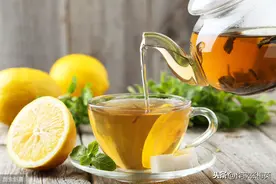 当时光与品味相遇，人生与知己相遇，茶叶与沸水相遇，便有了故事图片