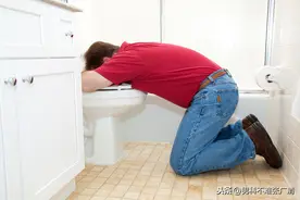 男性的小便为什么会分叉？小心，你可能患上这几种疾病图片