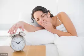 早晨起床后，若有3个表现，说明肝没“休息”好，却常常被忽视图片