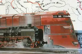 二战德国造贯穿欧洲宽轨铁路：配备影院的巨型客车时速200公里图片