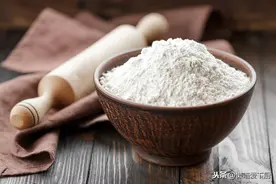 同样是面粉，“全麦面粉”和普通面粉有啥区别？知道后别再乱买了图片