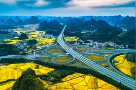 笑谈国庆节高速公路怪象图片