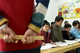 在70年代，老师也经常打学生，为什么没有像今天这样让人痛恨？图片