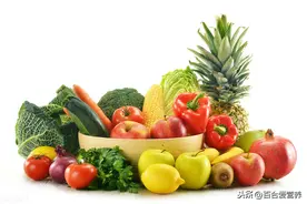 月子不让产妇吃蔬菜水果，产妇却想吃，营养专家：可以放心吃图片