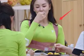 有种背带叫张雨绮矫正带，穿上后身姿挺拔，走路挺胸抬头更优雅图片