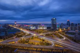 北京楼市现状：富人买房看环境，穷人买房看价格图片