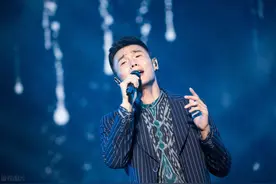 李荣浩布鲁斯solo吉他谱演示图片