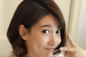 外貌纯净、性格开朗的啜妮图片