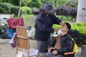 鼻毛长到窜出鼻孔，还有白鼻毛，能拔掉吗？医生劝你手下留情图片