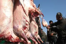 吃牛羊肉时，南方论“两”，北方论“斤”，新疆人：没有那个概念图片