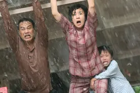 白人欺台风虐儿子病《岁月神偷》经典怀旧港片也太好哭了吧图片