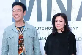 67岁钟镇涛携手娇妻亮相，娇妻撞脸关之琳，夫妻同框像父女图片