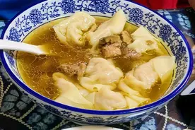 藏在老小区的“明星抄手”！著名的老字号，号称成都第二好吃图片