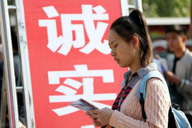 2021国考申论还会考大作文吗？学会这三点，写好一篇申论