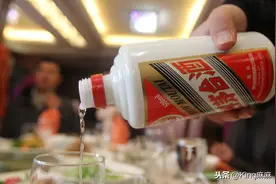老酒民公认，400元左右最值得买的5款酒，宴客送人都有面子图片