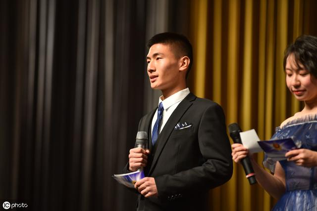 会议开场白主持人台词(仅供参考)