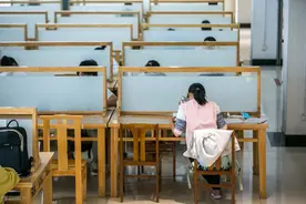 普通大学软件工程专业的大二学生，要想考研双一流大学该如何准备图片