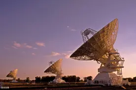 天体物理学“最有趣谜团”有望破解！加拿大的望远镜发现了FRBs图片