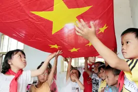 白岩松VS郑强教授：接回留英小学生还是劳务工？谁观点更有道理图片