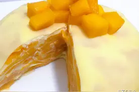 芒果千层蛋糕的简单做法，比蛋糕店买的还好吃，每一口满满都是料图片