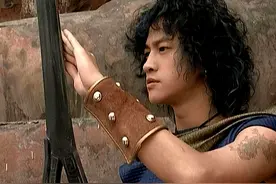 风云中步惊云乃是步氏神族的神，聂风天赋不如他？他曾创三大神功图片