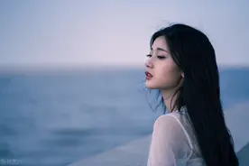 分手那天，我俩抱着哭了半个小时，3年了我终于放下了他图片