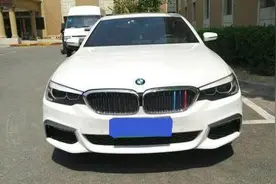 小伙花54万元落地一辆宝马530，朋友看到仪表盘时一头雾水图片